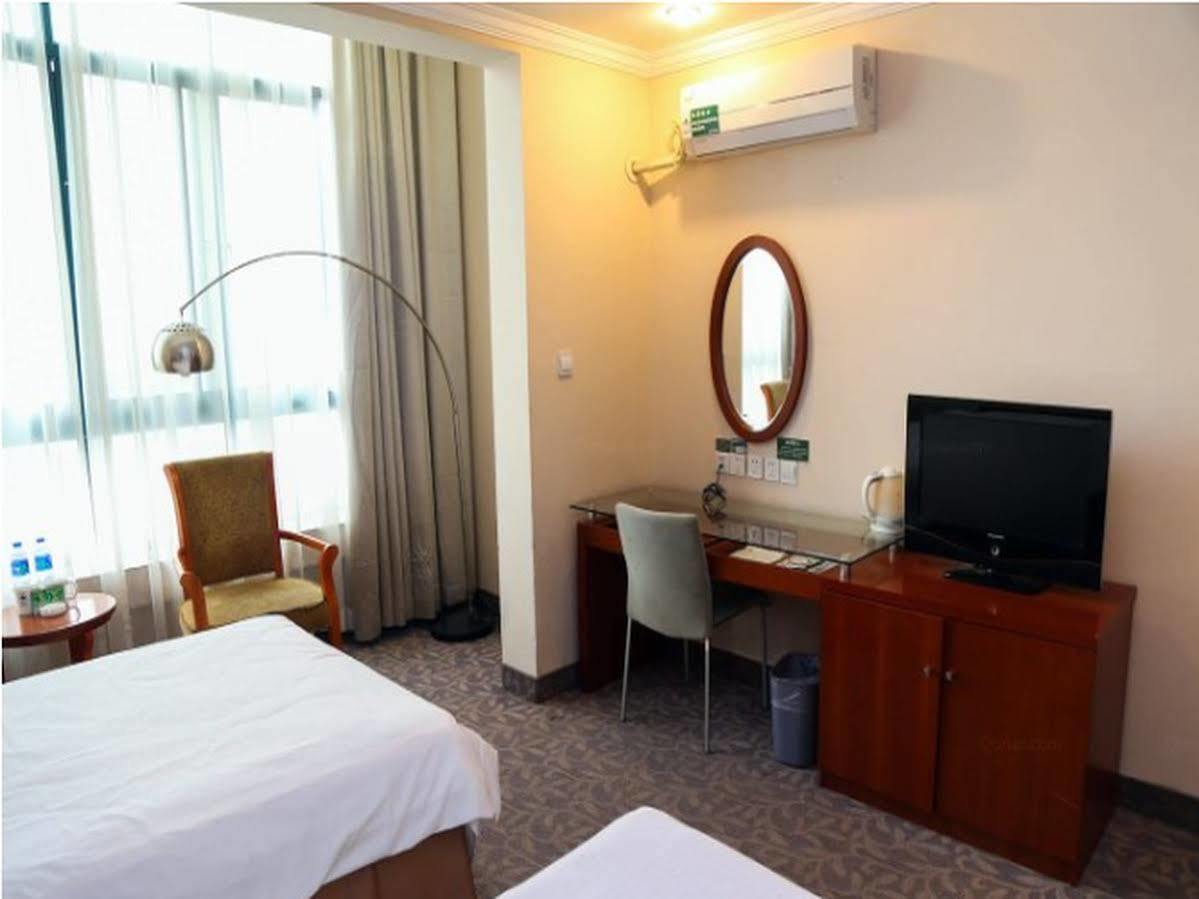 Greentree Inn Jiangsu Wuxi Hubin Business Street Business Hotel Exterior foto